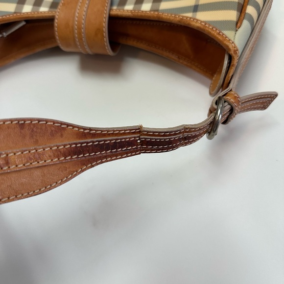Burberry Nova Check Canvas Shoulder Bag - Picture 6 of 14